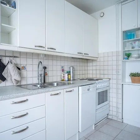 Lovely In The Center Of Apartment
